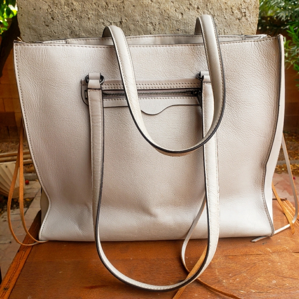 Beautiful Rebecca Minkoff shoulder tote